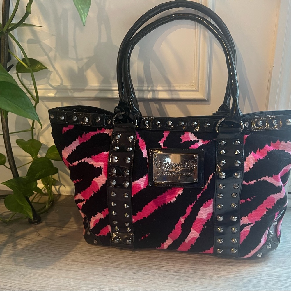 Betsyville Tote/purse